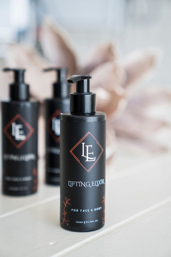 Zogan facelift Elixir. Jaapani noorendav näomassaaž ja näohooldus toode.
