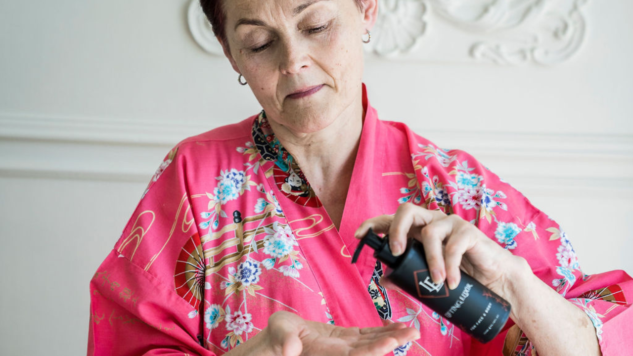 Zogan facelift Elixir. Jaapani noorendava näomassaaži näohooldusvahend.